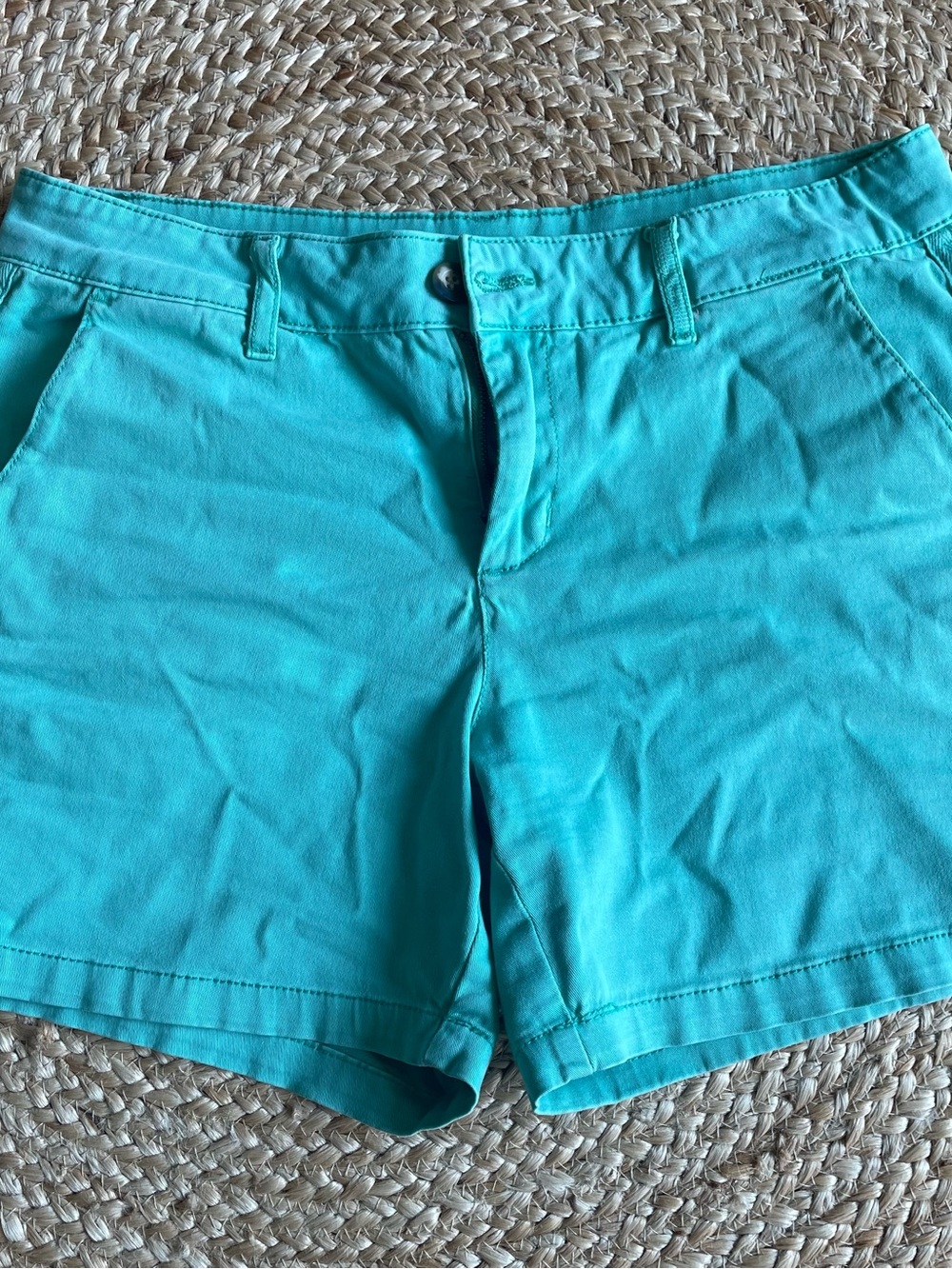 C&C California Women's Mint Green Chino Shorts - Size 6
